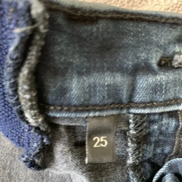 J Brand Maternity Jeans Size 25 - Picture 3 of 6